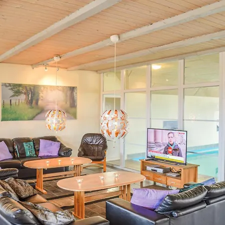 In Harboore With Kitchen Holiday home *